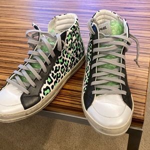 P448 size 38 worn one time.P448worn one time by me. Lucky someone